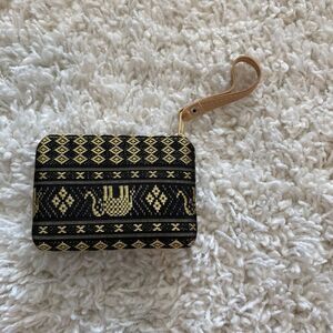 Women's Black/Gold Zipper Card Holder/Coin Purse. Card Holder. O/S. Animal Print
